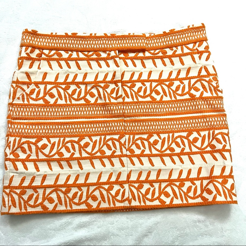 HOLT RENFREW Embroidered Mini Skirt - Picture 2 of 6